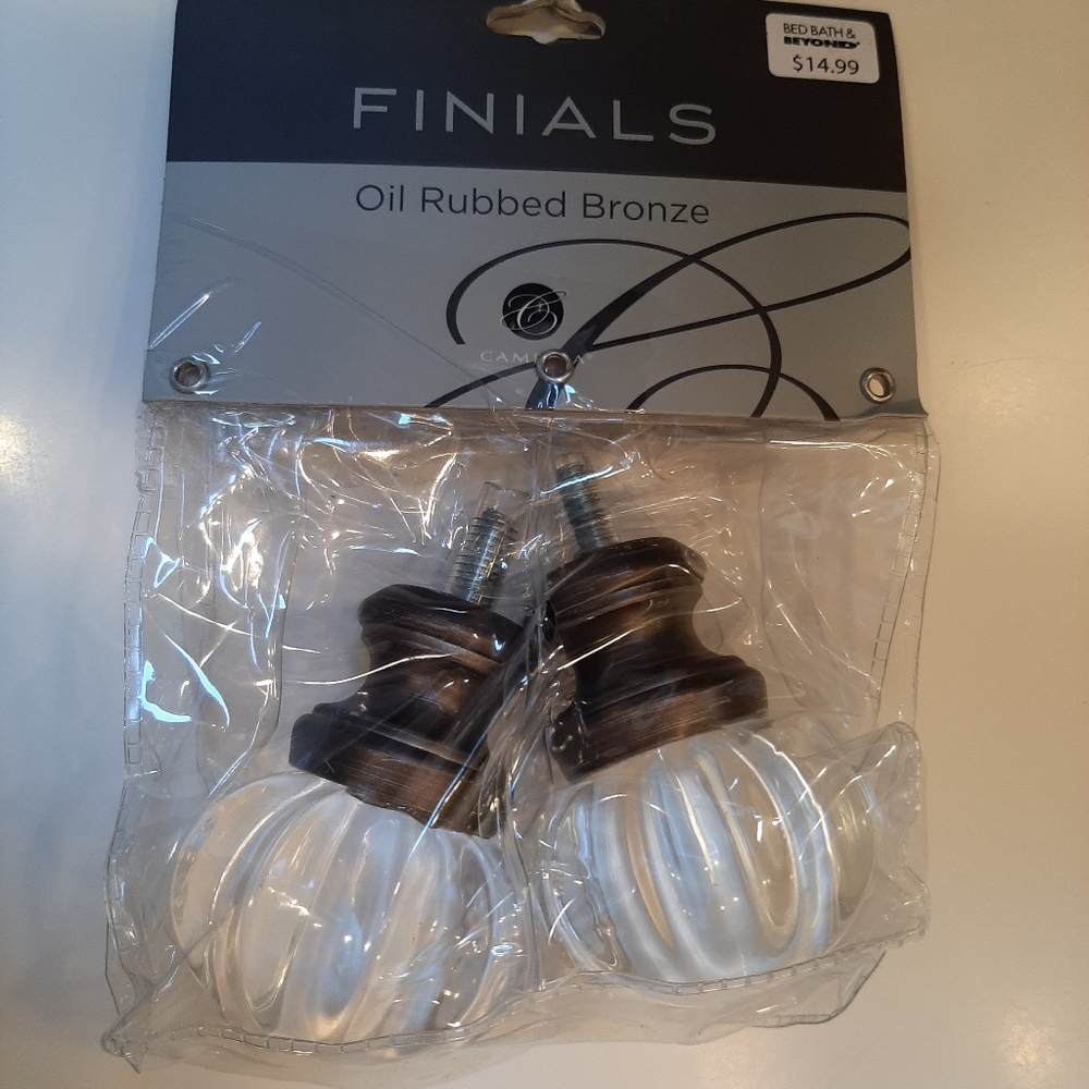 Cambria Glass Luminous Finial orb